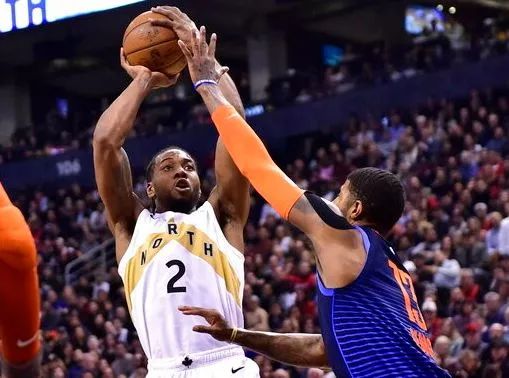 后卫多次在 后卫多次在